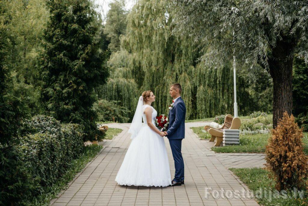 Kāzu fotogrāfs - fotosesijas fotostudijā un izbraukumā #2