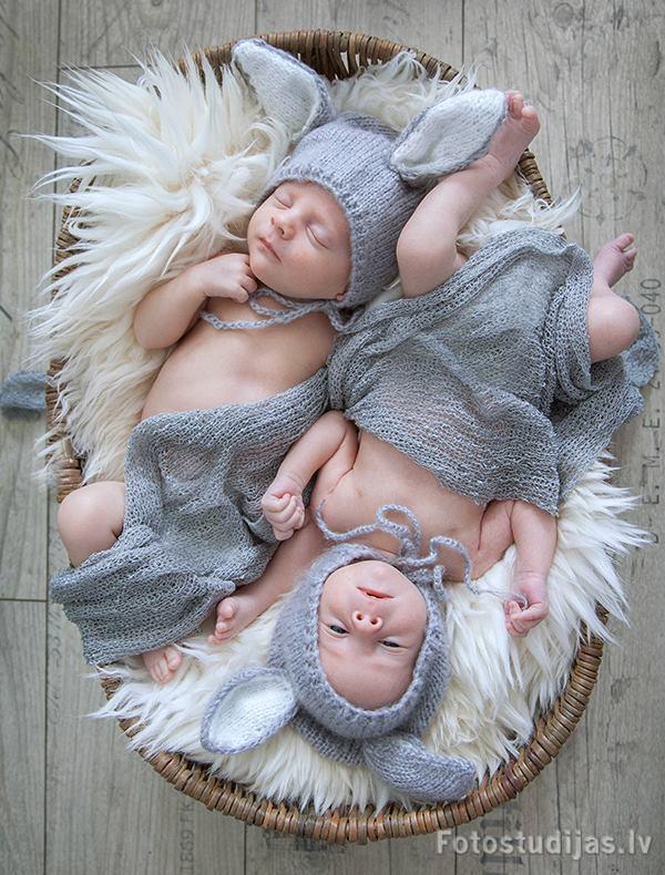 42870018_1112433022252498_4840148596055605248_n Newborn photographer